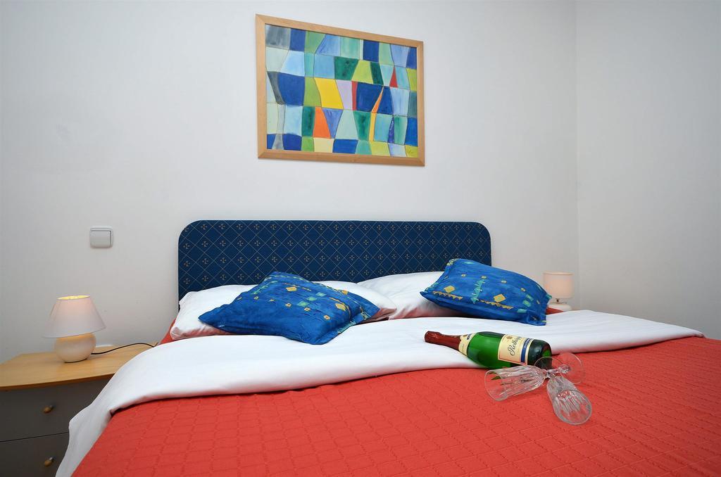 Apartments Danica Vodice Exterior photo