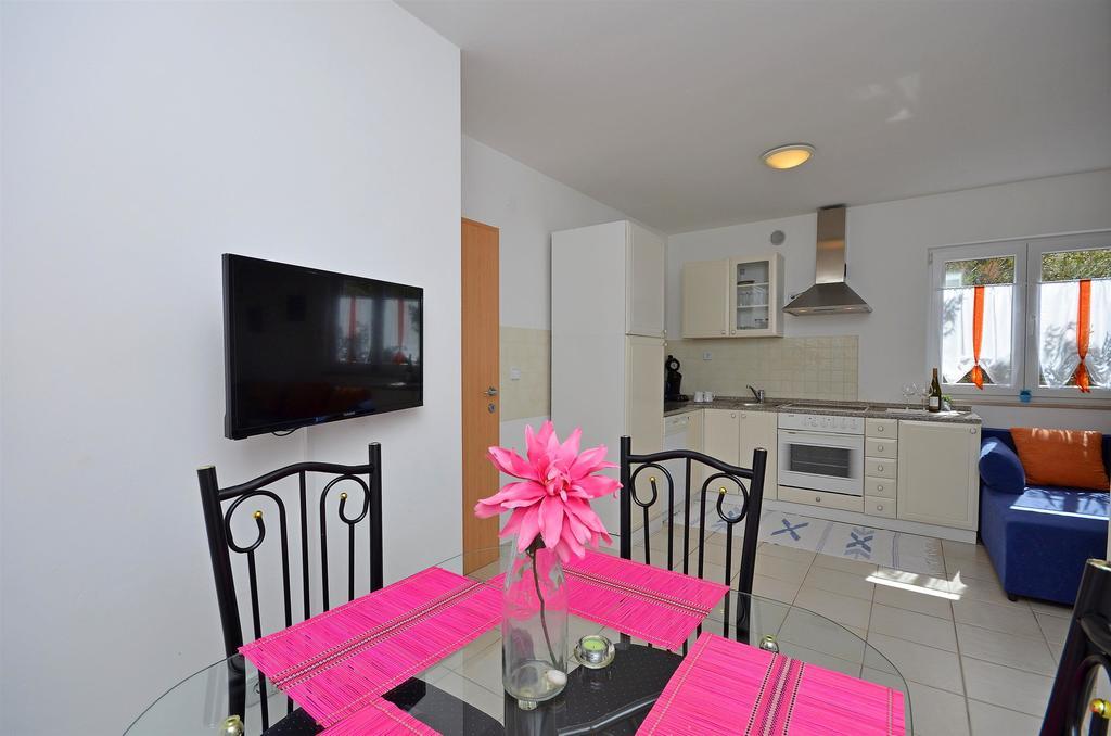 Apartments Danica Vodice Exterior photo